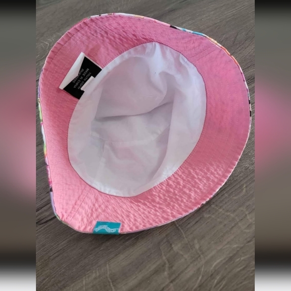 Girls Squishmallow bucket hat - Picture 2 of 2